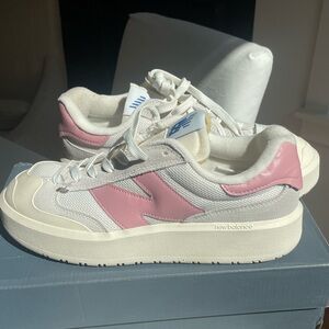 NWT WOMENS BEW BALANCE PINK 9.5